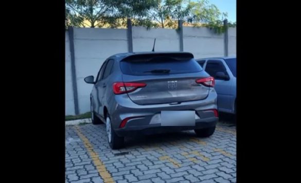 jovem é detido com carro clonado no bairro Água limpa, em volta redonda reprodução