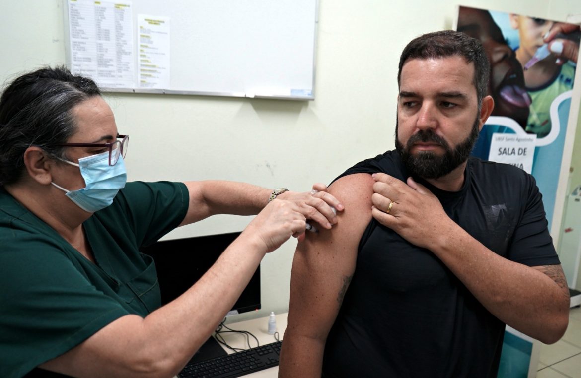 mais de 40% da população de volta redonda já foi vacinada contra a gripe divulgaççao pmvr1