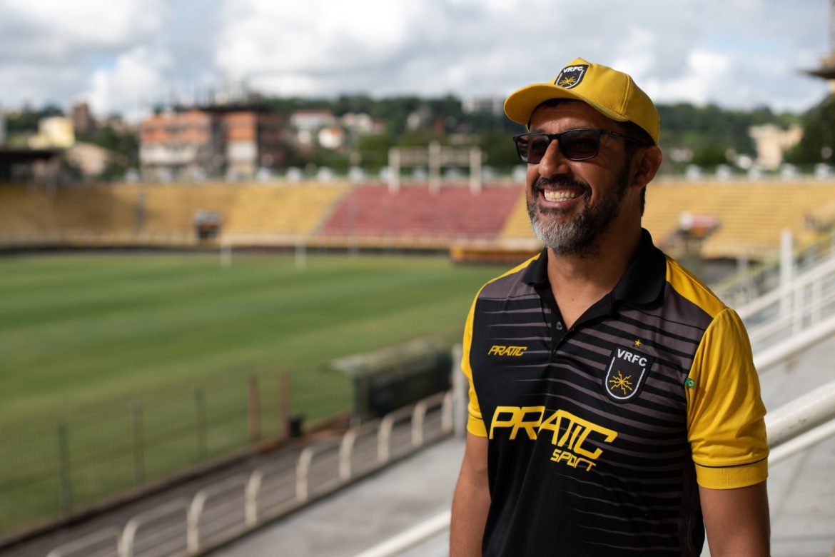 morador de volta redonda há 22 anos, técnico de manutenção carioca destaca infraestrutura e acolhimento cris oliveira pmvr12