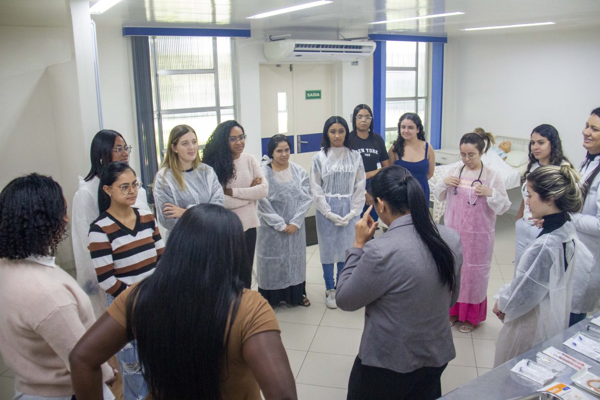 qualidade do atendimento na uti neonatal e pediátrica do h.foa é reforçada com capacitação divulgação qualidade do atendimento na uti neonatal e pediátrica do h.foa é reforçada com capacitação divulgação