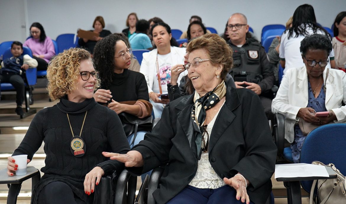 volta redonda promove ‘fórum municipal de mulheres de movimentos sociais’ divulgação pmvr1 volta redonda promove ‘fórum municipal de mulheres de movimentos sociais’ divulgação pmvr1