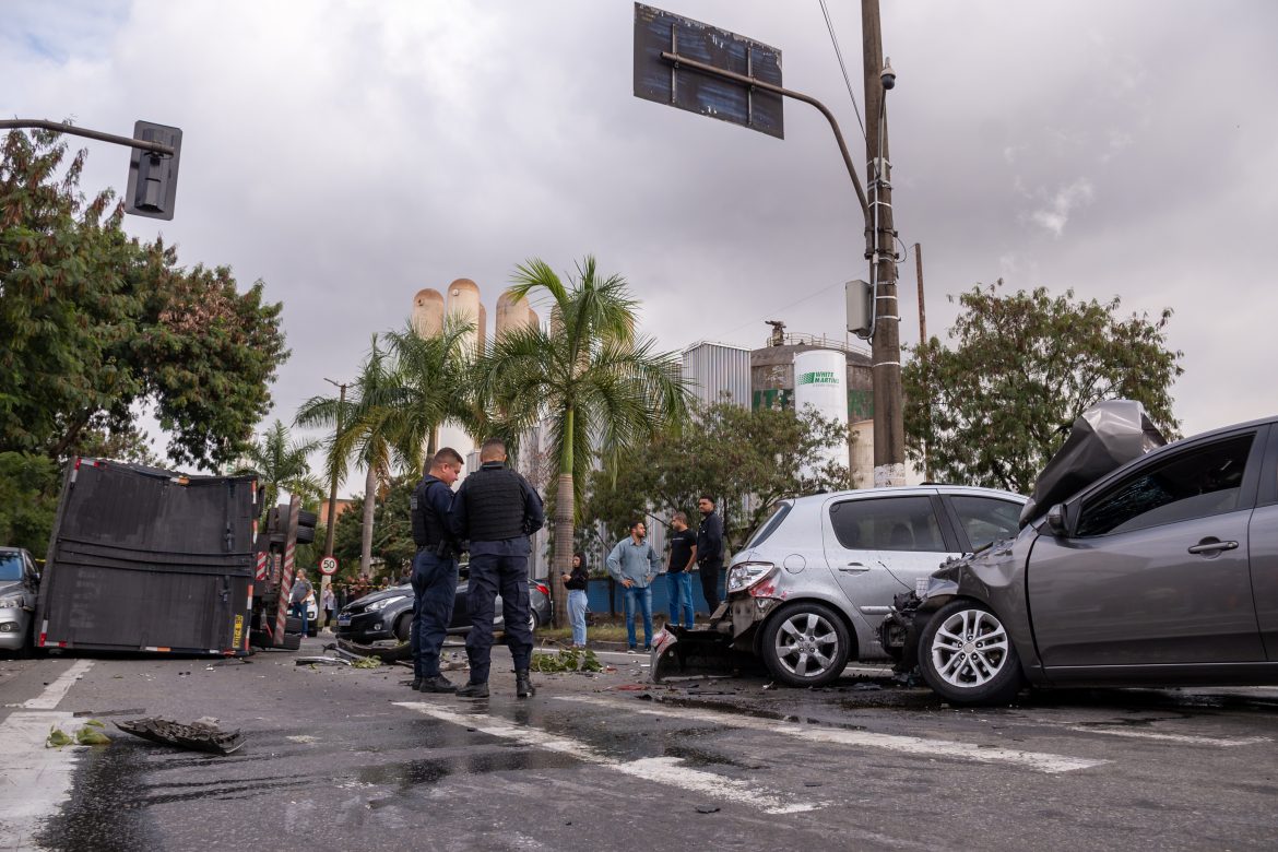 02 07 2025 acidente br 393 vila volta redonda 1 foto iam martins