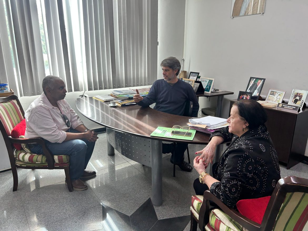 32 cidades prefeitura de porto real inicia pagamento de retroativos da vantagem pecuniária a professores felipe nascimento pmpr