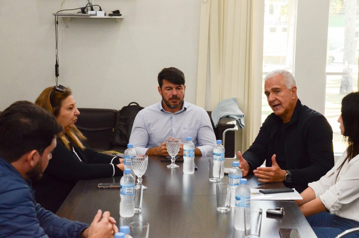 a 26 politica prefeito de rio claro cobra melhorias no transporte e recebe apoio de julio lopes para novo modelo de concessão divulgação (1)