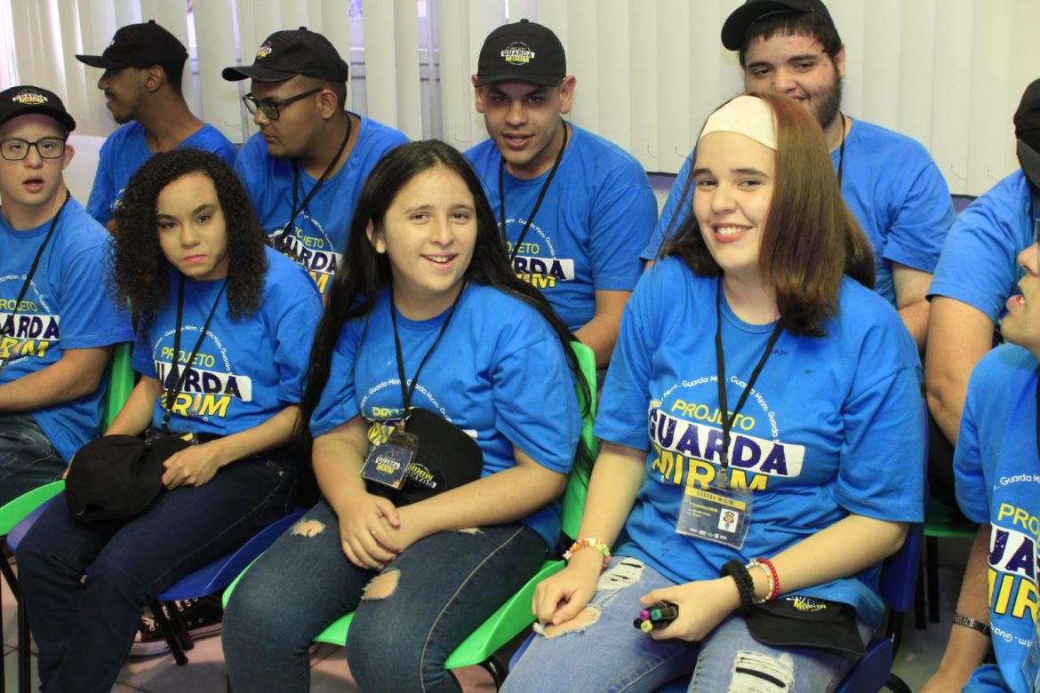 alunos da apae vr são formados como agentes da guarda mirim pela ordem pública de volta redonda adriana cópio pmvr12 alunos da apae vr são formados como agentes da guarda mirim pela ordem pública de volta redonda adriana cópio pmvr12