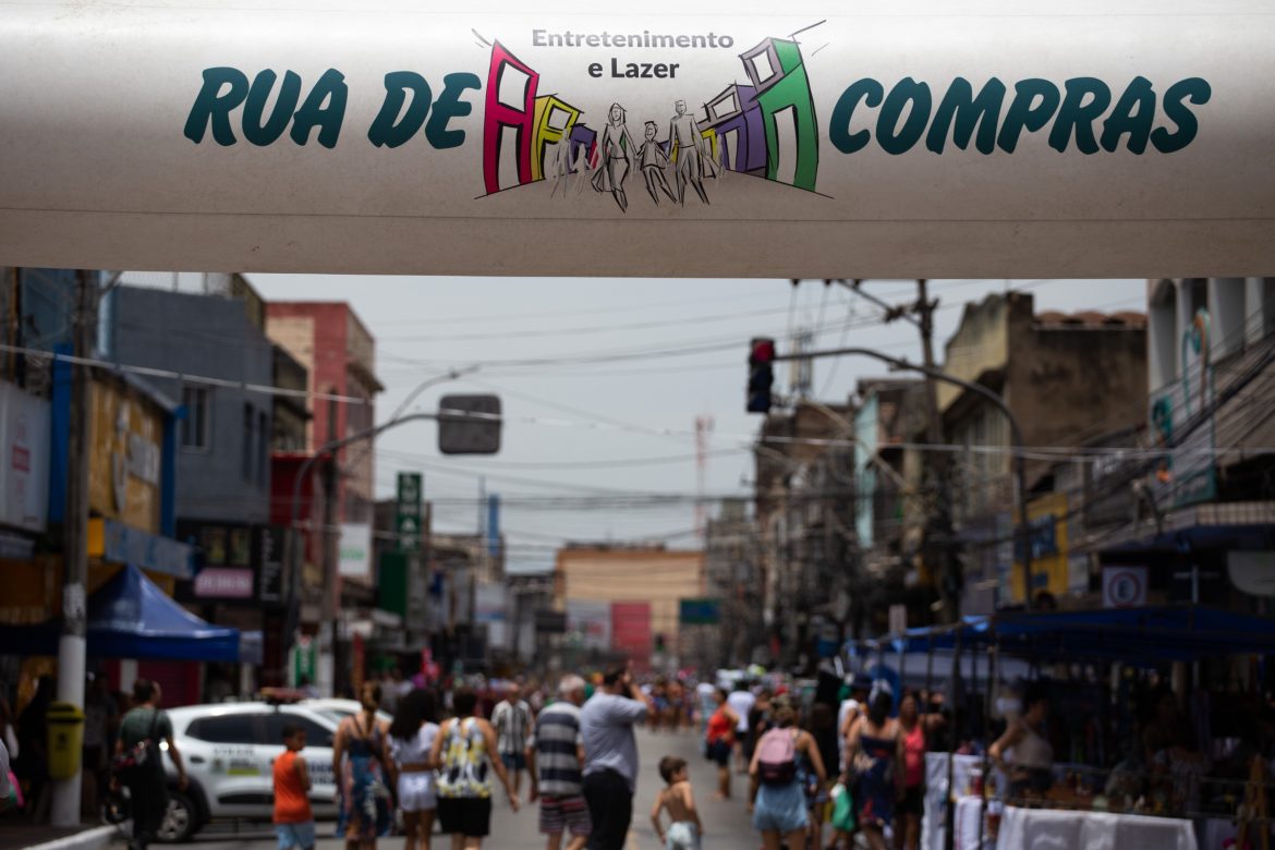 edição de julho da rua de compras
