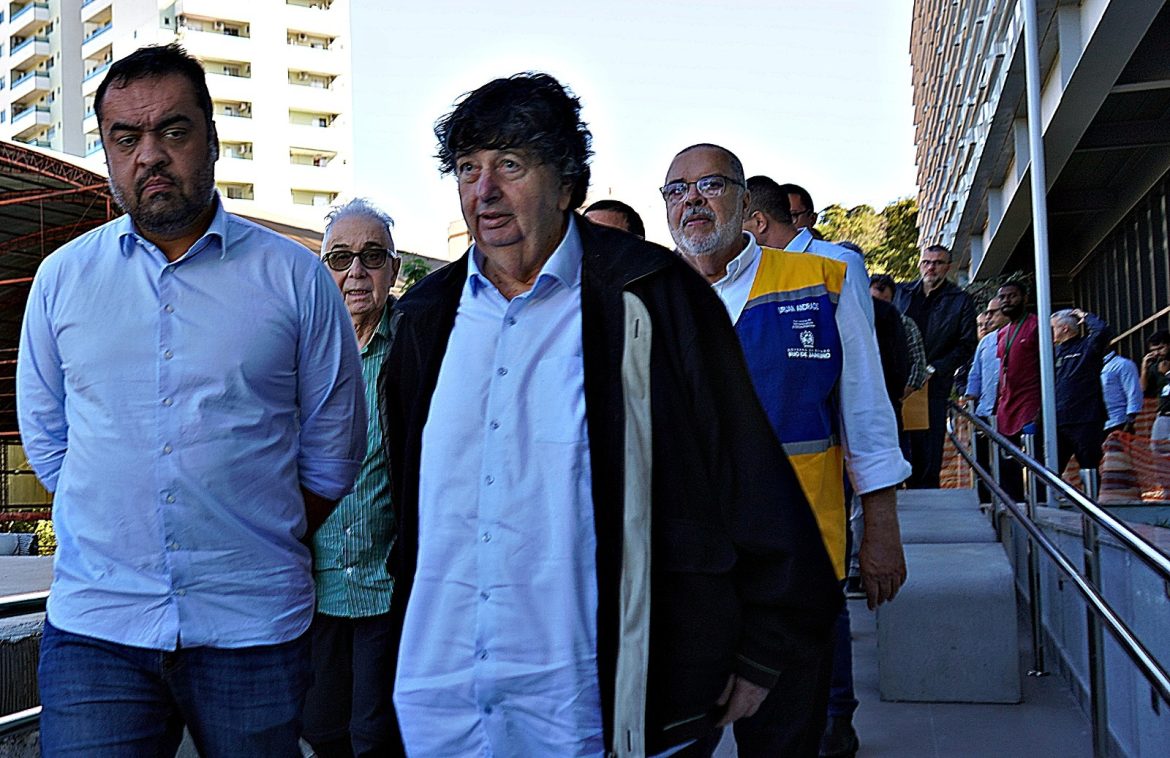 governador conhece as instalações do museu de ciência em volta redonda e reforça parceria geraldo henrique pmvr12 