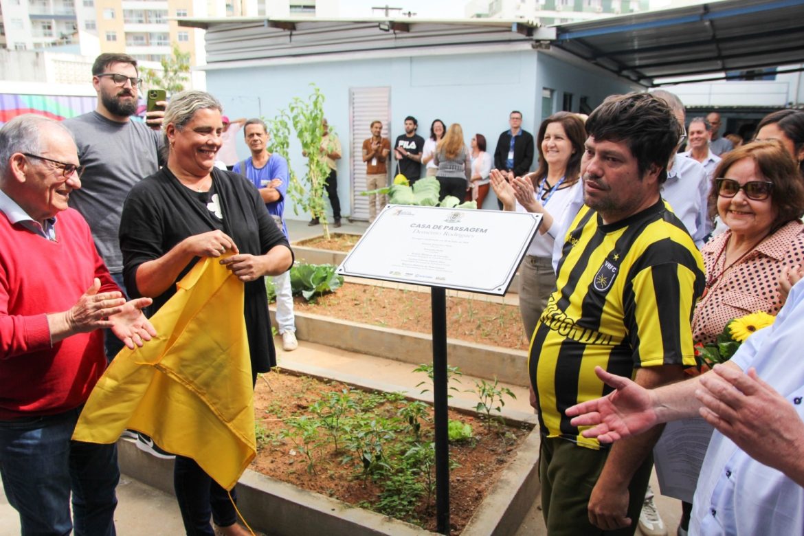 inaugurada a casa de passagem para população em situação de rua em volta redonda adriana cópio pmvr1 inaugurada a casa de passagem para população em situação de rua em volta redonda adriana cópio pmvr1