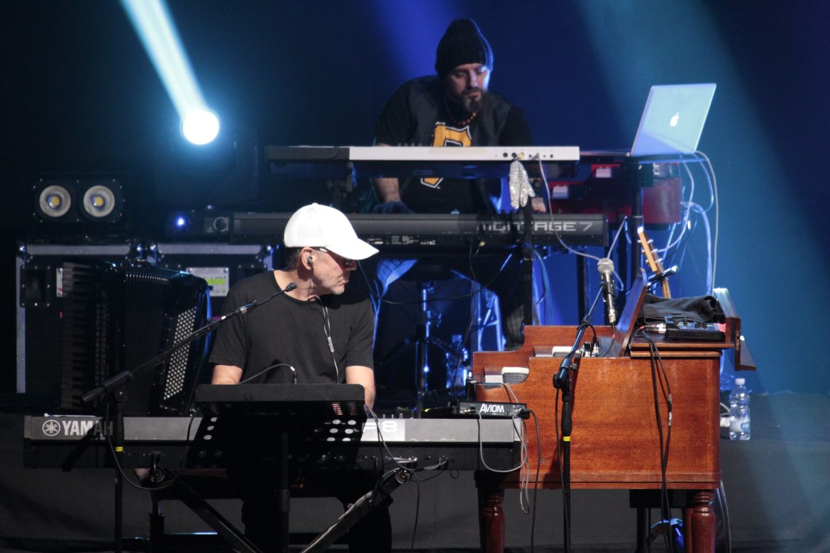 iniciam neste domingo, dia 20, as vendas para show internacional da dire straits legacy em barra mansa divulgação111