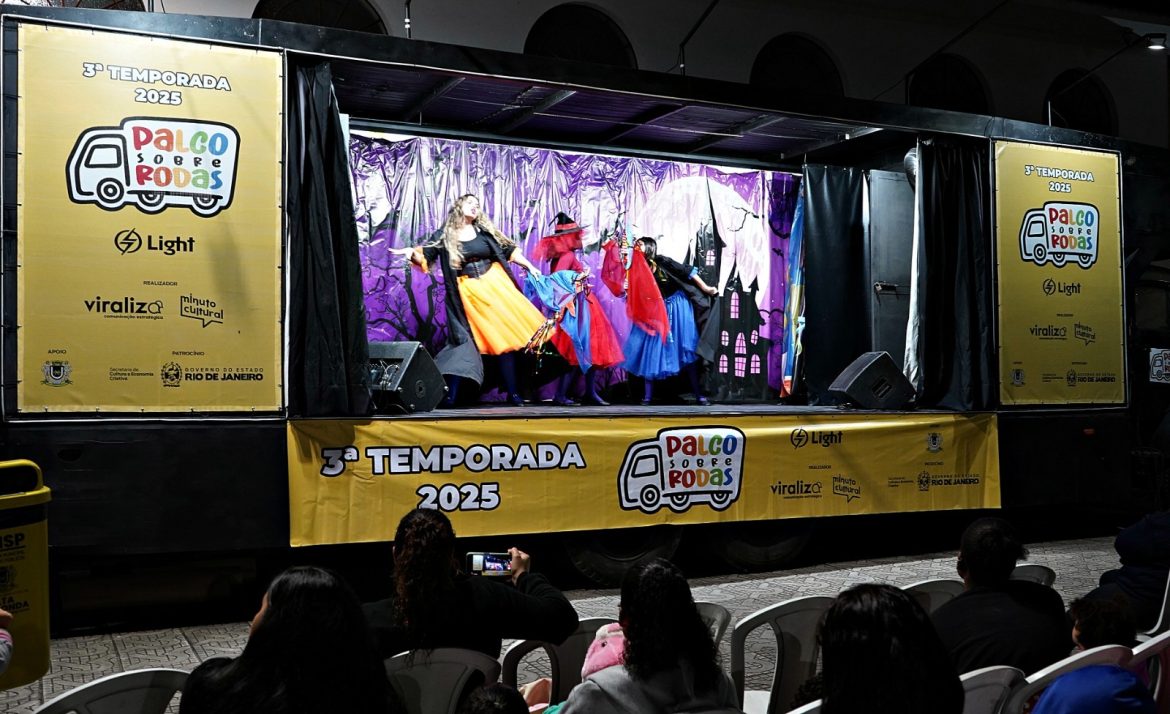 palco sobre rodas l geraldo gonçalves pmvr1