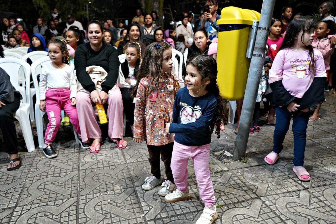 palco sobre rodas l geraldo gonçalves pmvr14