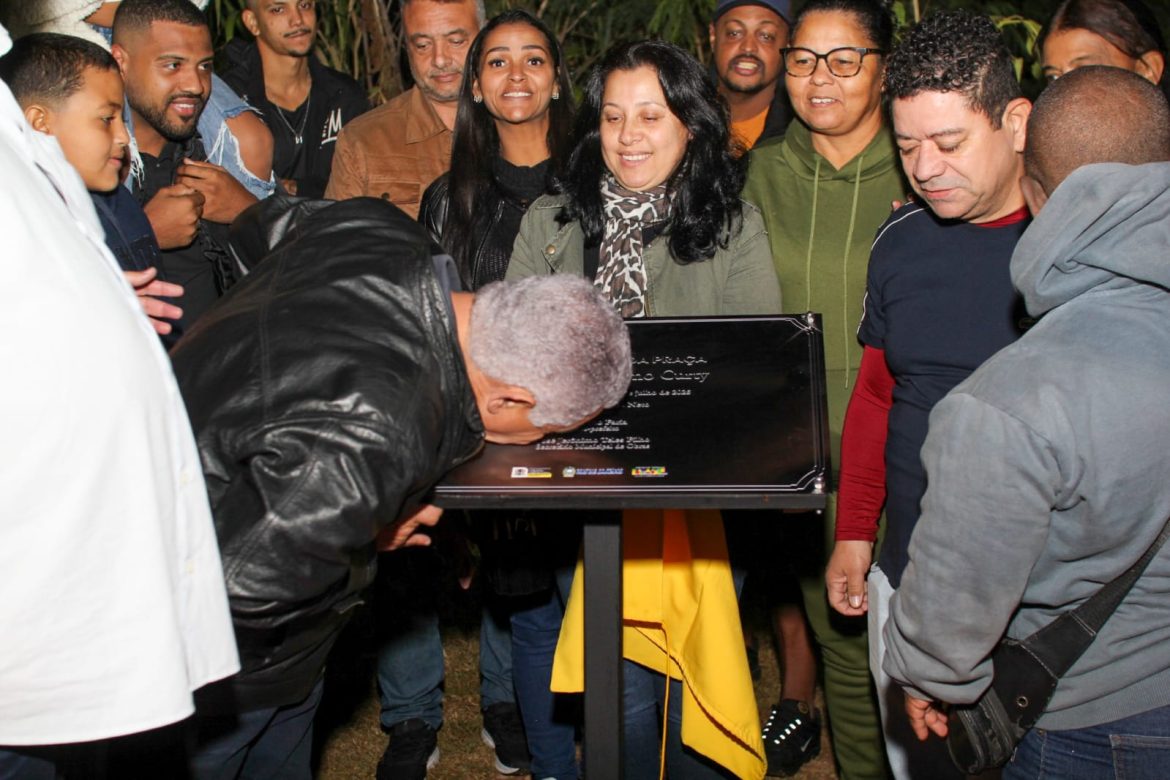 prefeitura de volta redonda entrega praça reformada na vila doutor arnaldo adriana cópio pmvr