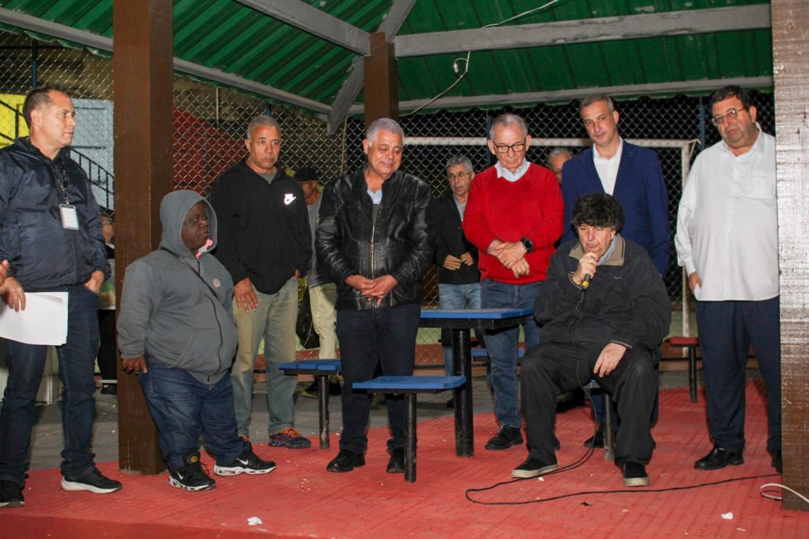 prefeitura de volta redonda entrega praça reformada na vila doutor arnaldo adriana cópio pmvr11