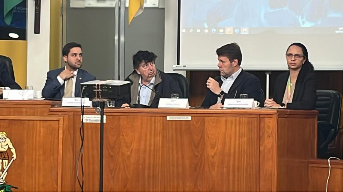 tce presente reúne prefeitos e políticos da região na câmara de vereadores de volta redonda tania cruz