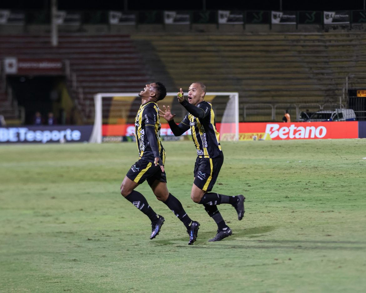 vre x cap 4 anderson mendes comkt vrfc