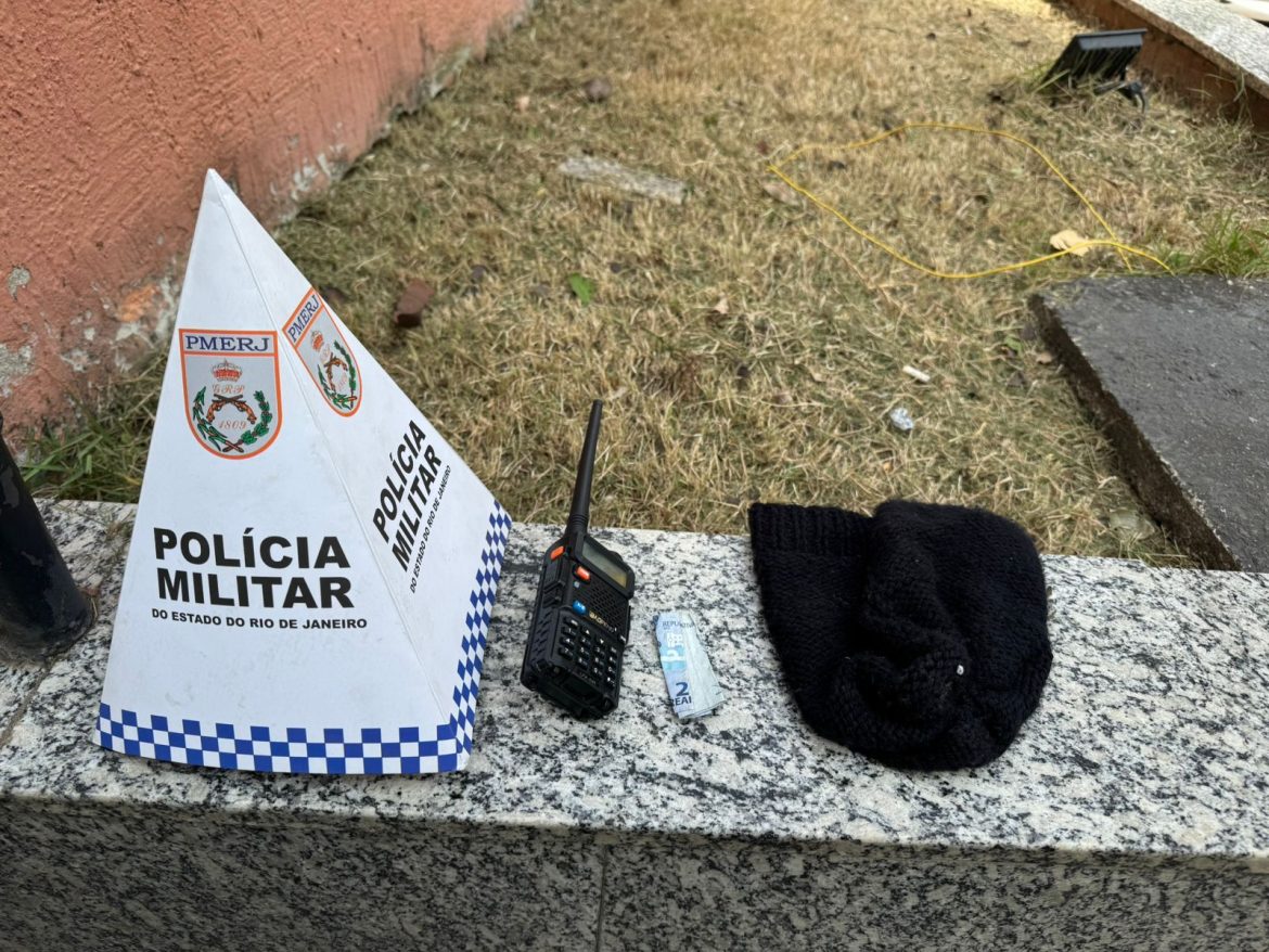 16.cf.res.polÍcia.homem é preso suspeito de atuar como olheiro.divulgaÇÃopm