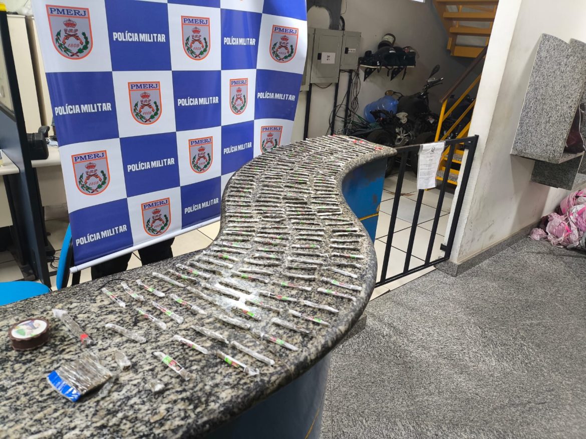 17.cf.res.polÍcia.ação da pm em miguel pereira.divulgaÇÃopm