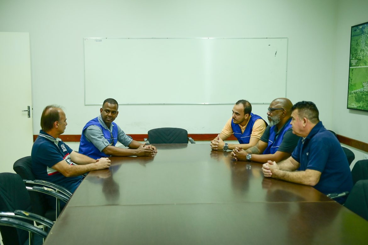 19.cf.res.polÍtica.porto real recebe representantes do conselho.fabianosabinopmpr