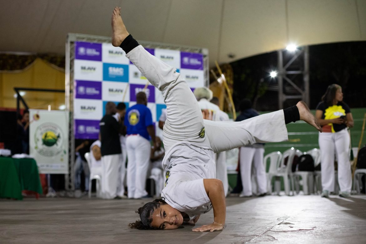 1º festival de capoeira encerra mês da juventude 2025 em volta redonda cris oliveira pmvr1