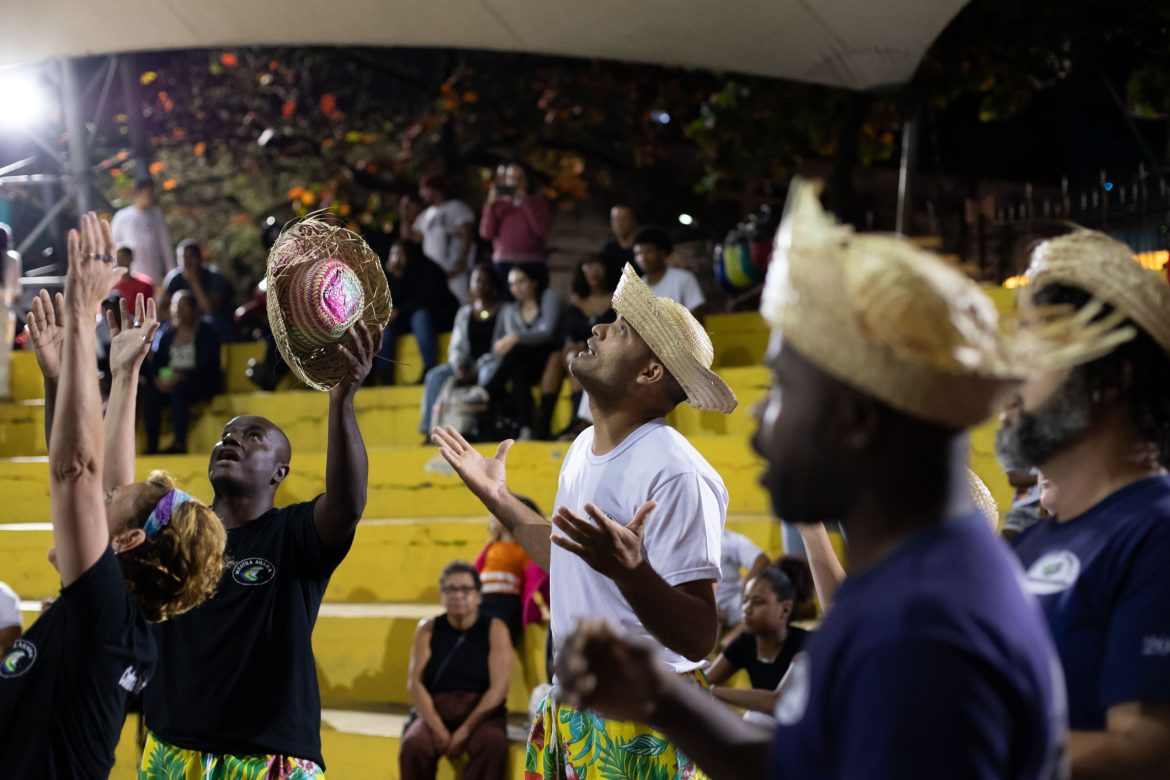 1º festival de capoeira encerra mês da juventude 2025 em volta redonda cris oliveira pmvr1111