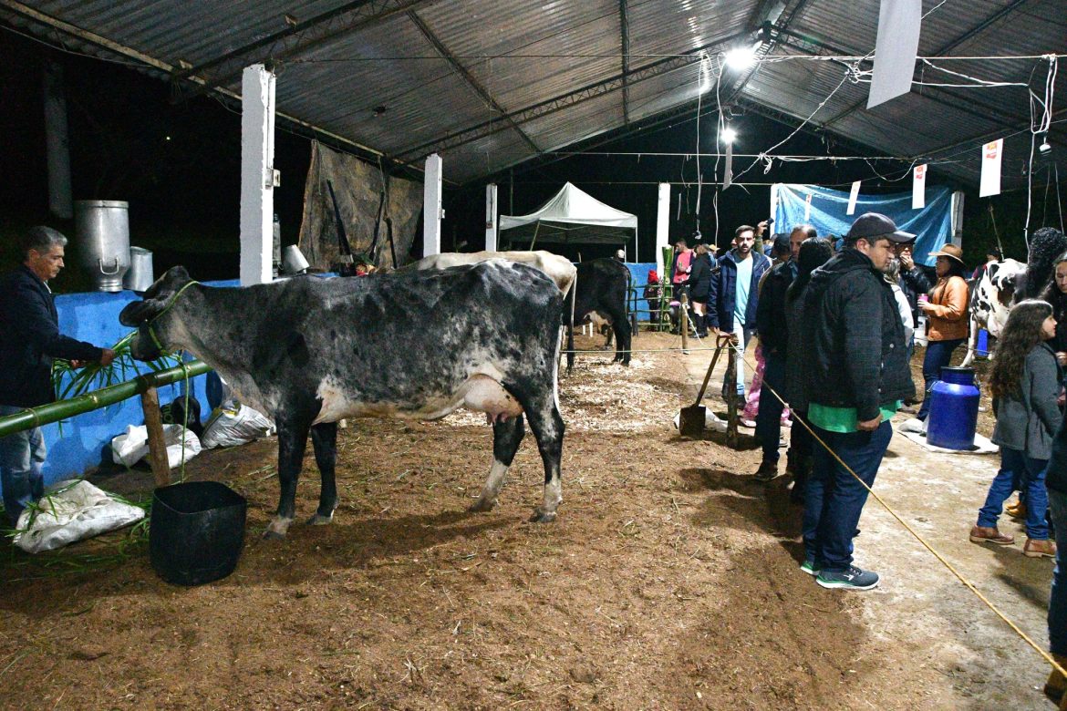 21.cf.res.cidades.25º torneio leiteiro da vila.divulgaÇÃopmr (2)