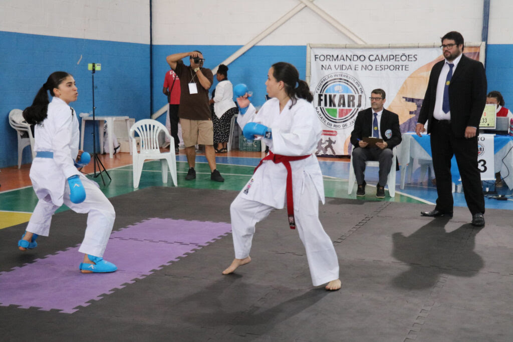 22.cf.res.esportes.quatis recebe 1ª copa unificada .1.ginÁsio.divulgaÇÃopmq 22.cf.res.esportes.quatis recebe 1ª copa unificada .1.ginÁsio.divulgaÇÃopmq