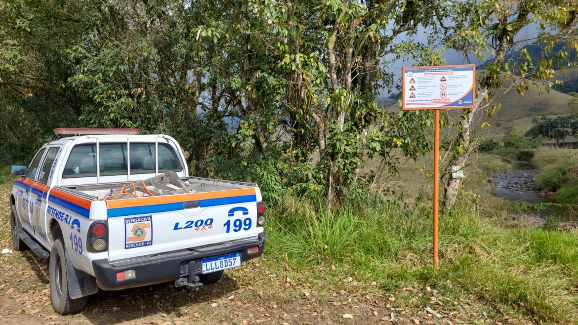 27.cf.res.cidades.defesa civil de resende reforça.1.defesa.divulgaÇÃo