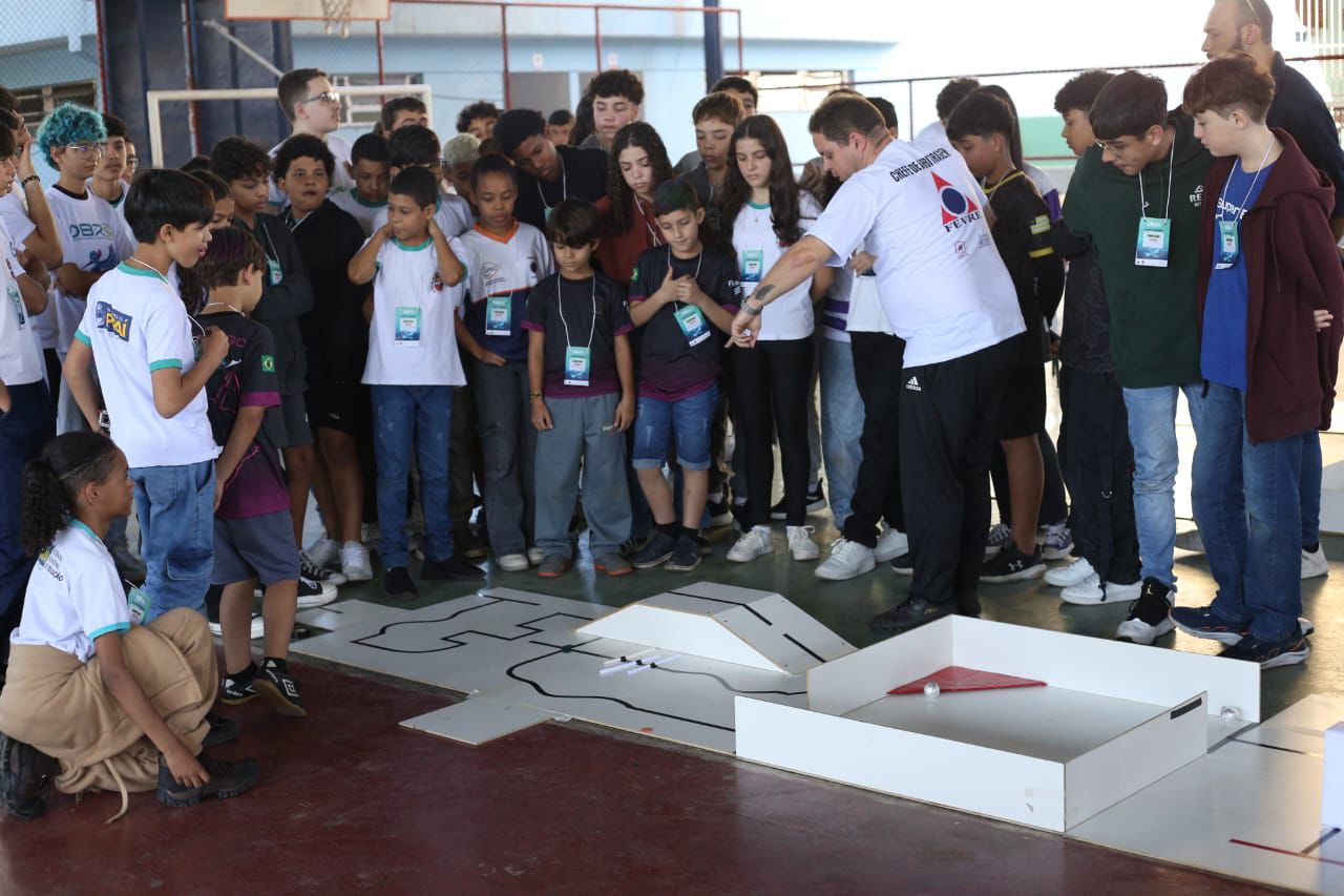 28.cf.res.cidades.volta redonda sedia seletiva da olimpíada.2.robÔs.adrianacÓpiopmvr