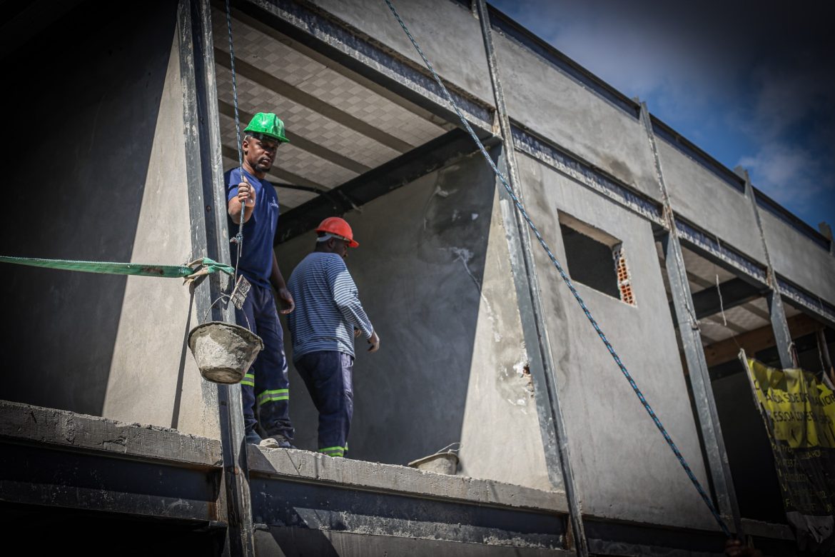 39.cf.res.cidades.volta redonda avança na construção.2.cozinha.divulgaÇÃopmvr