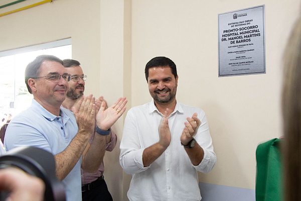 52.cf.res.polÍtica.senador flávio bolsonaro visita.1.itatiaia.divulgaÇÃopmi (3)