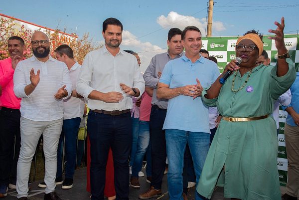 52.cf.res.polÍtica.senador flávio bolsonaro visita.1.itatiaia.divulgaÇÃopmi (5)