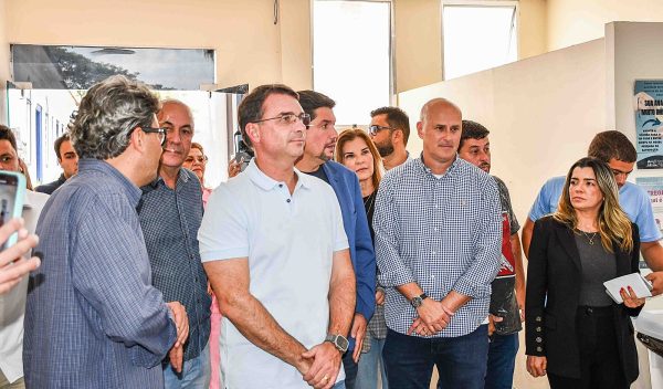 52.cf.res.polÍtica.senador flávio bolsonaro visita.2.resende.divulgaÇÃopmi (2)