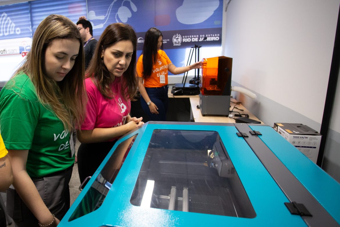 a 58 cf economia nissan celebra dia do voluntário com ações ciep 488 ezequiel freire divulgação nissan cris oliveira (88)