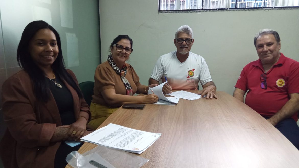 assinada a convenção coletiva da construção civil para volta redonda e região divulgação