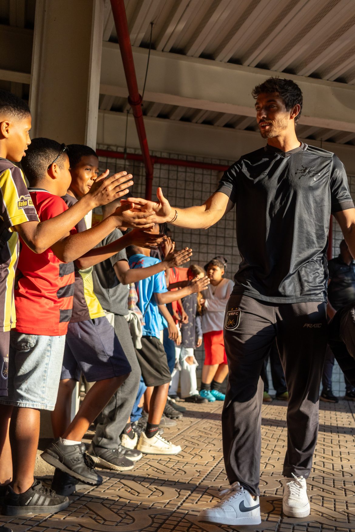 assistidos do cras belo horizonte participam de ‘matchday especial’ no estádio raulino de oliveira divuilgação11
