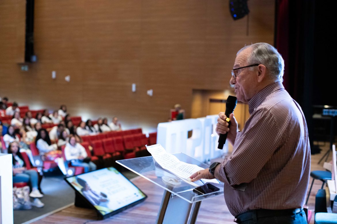 cerca de 600 pessoas no ii seminário de conscientização sobre amamentação em volta redonda cris oliveira pmvr 1