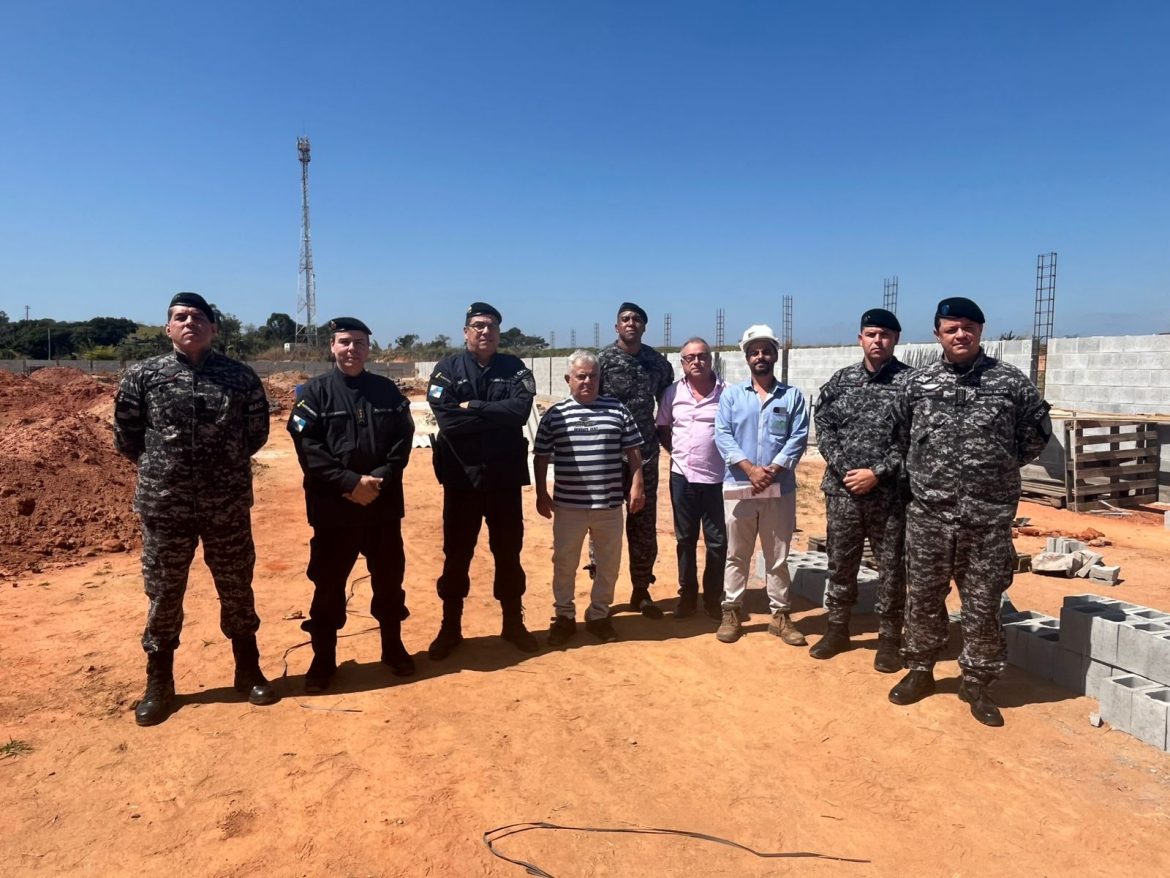 equipe técnica da pm visita obras do futuro batalhão de ações com cães em volta redonda divulgação pmvr11 equipe técnica da pm visita obras do futuro batalhão de ações com cães em volta redonda divulgação pmvr11