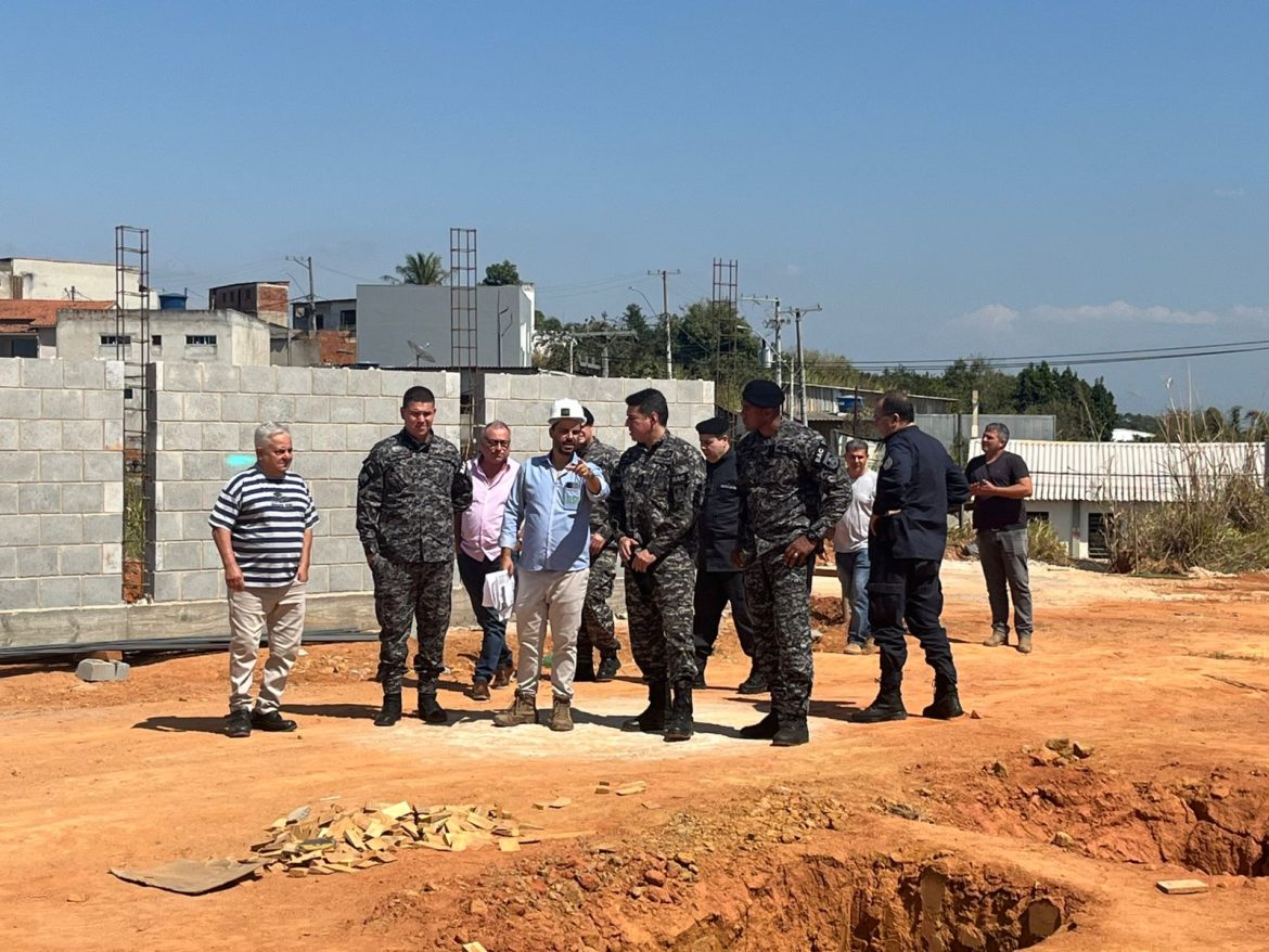 equipe técnica da pm visita obras do futuro batalhão de ações com cães em volta redonda divulgação pmvr111 equipe técnica da pm visita obras do futuro batalhão de ações com cães em volta redonda divulgação pmvr111