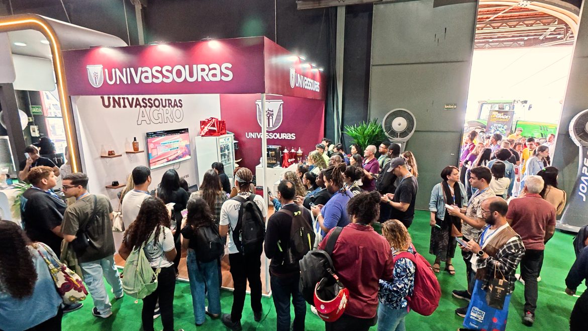 estande da univassouras no riw 2025