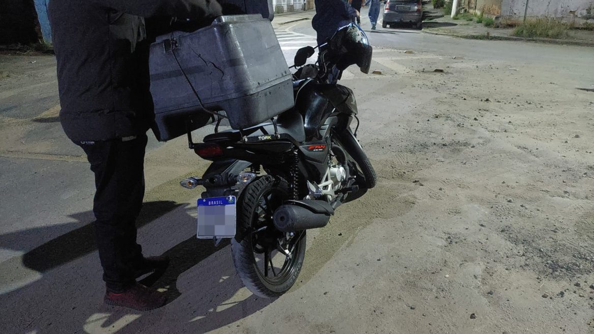 gmvr flagra condutor sem cnh realizando manobras perigosas na contramão divulgação semop