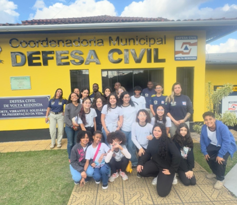 jovens de volta redonda participam de atividades no mês da juventude divulgação11 jovens de volta redonda participam de atividades no mês da juventude divulgação11