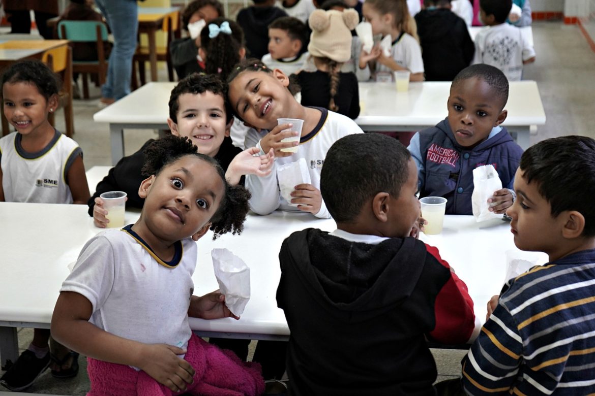 notas lanche especial pelo dia do estudante geraldo gonçalves pmvr