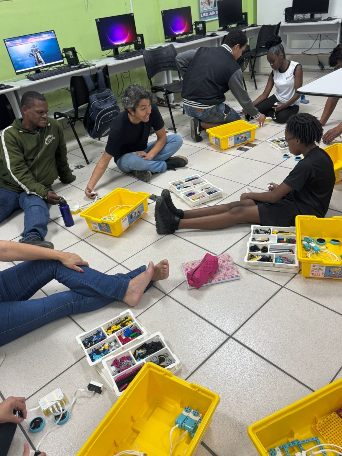 notasvr aulas de robÓtica para alunos da eja divulgaÇÃo