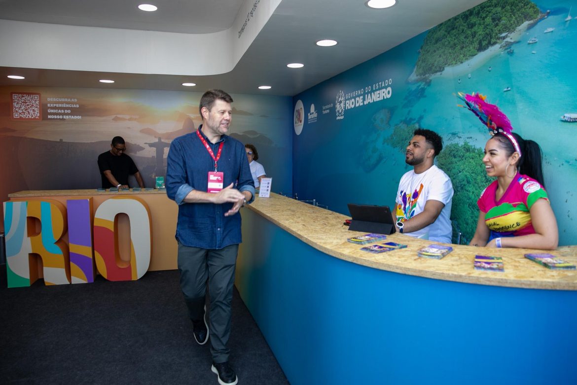 o secretário de estado de turismo, gustavo tutuca, visita o estande da setur rj e turisrio crédito joão miguel junior o secretário de estado de turismo, gustavo tutuca, visita o estande da setur rj e turisrio crédito joão miguel junior