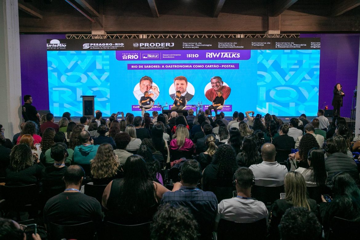 painel sobre gastronomia e turismo com grandes nomes do segmento crédito joão miguel junior