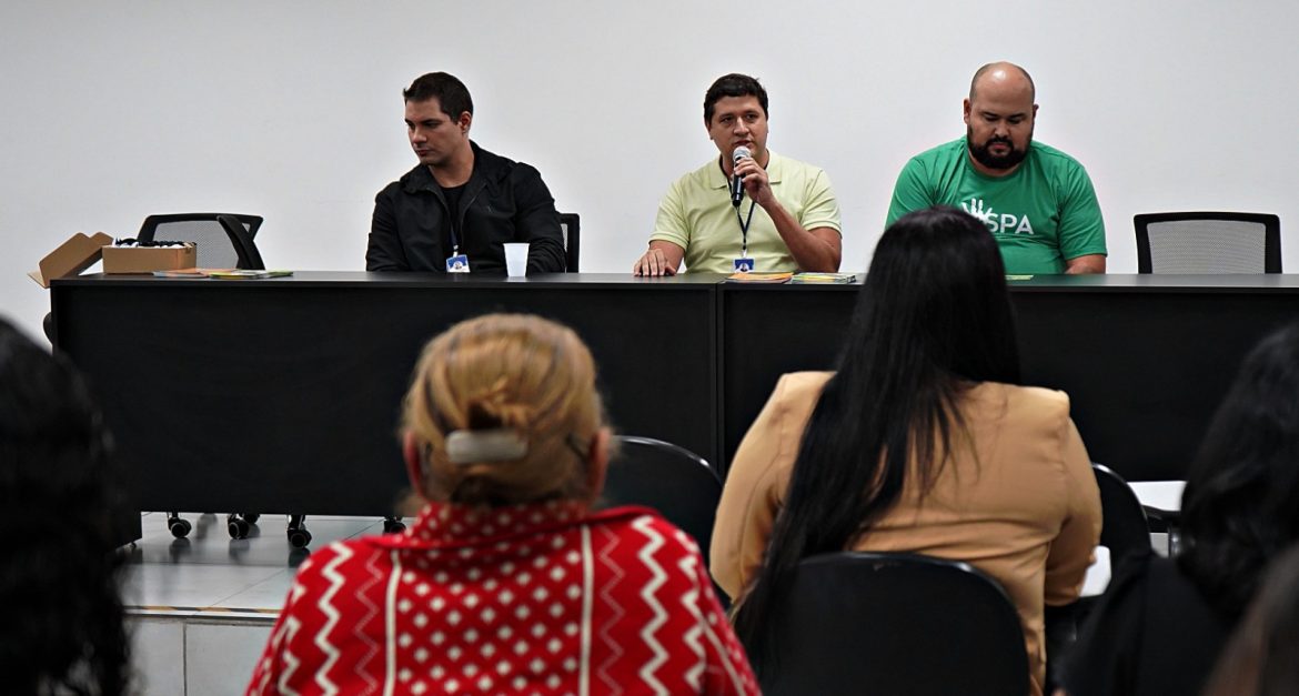 protetores independentes de volta redonda recebem carteirinha em comemoração ao dia do protetor de animais geraldo gonÇalves pmvr