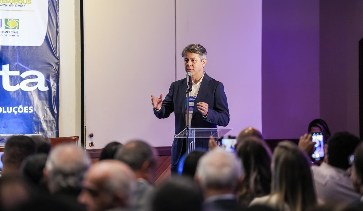 robson carneiro no evento facerj conecta credito da foto bernardo meireles