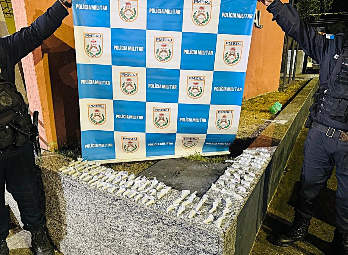 14.cf.res.polÍcia.pm apreende drogas.divulgaÇÃopm