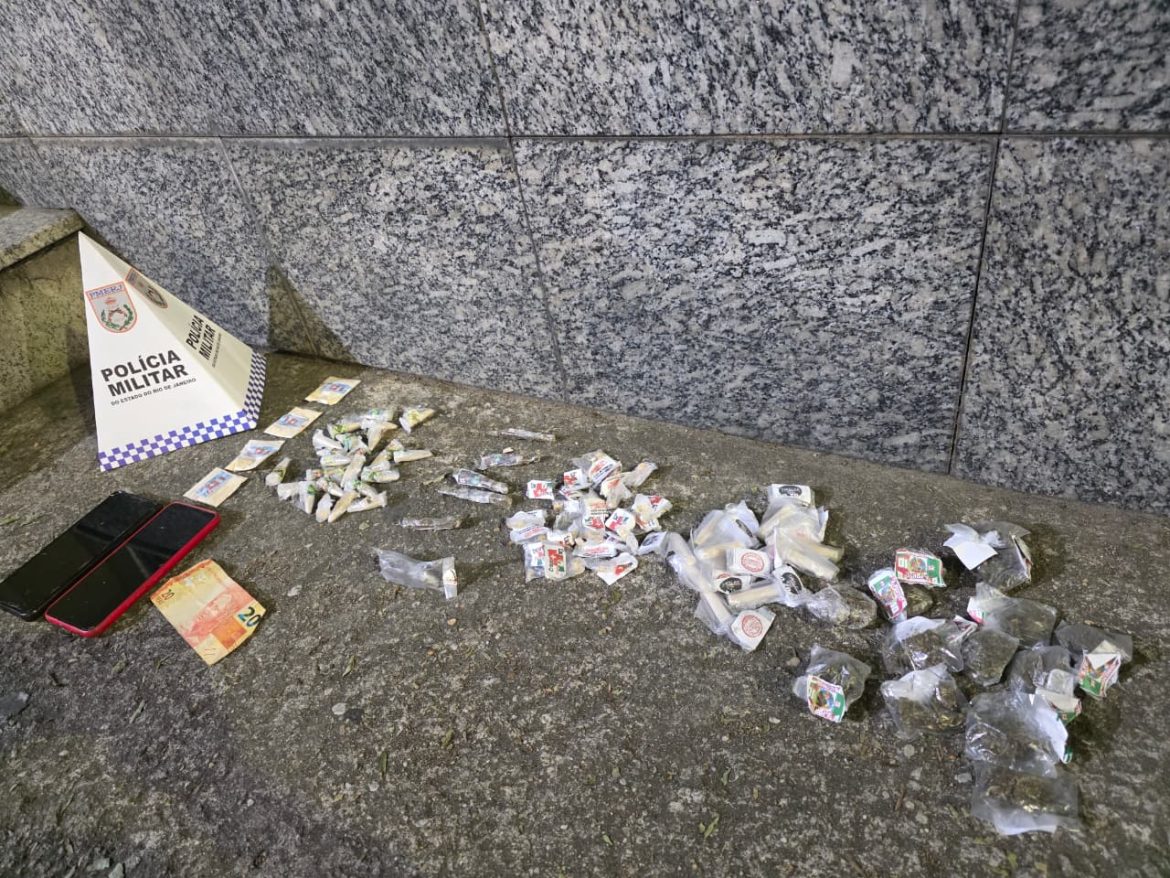 23.cf.res.polÍcia.três adolescentes são apreendidos.divulgaÇÃopm