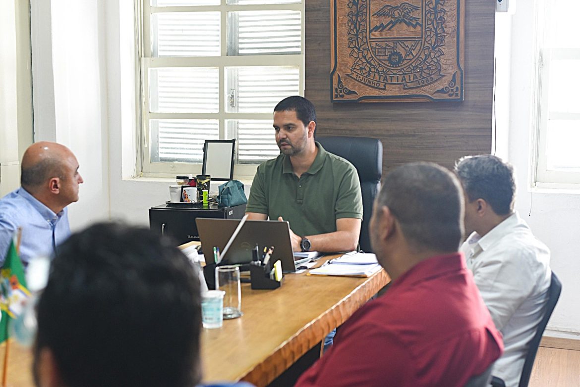 25.cf.res.polÍtica.itatiaia assina acordo e terá portal.redessociais (2)